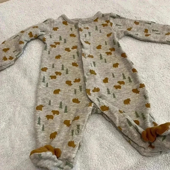 Carter’s Pajamas - Picture 1 of 6